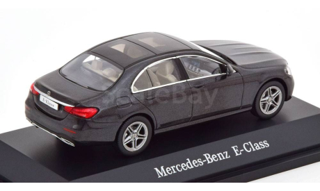 Mercedes-Benz E- Klasse в масштабе 1:43 дилерский., масштабная модель, 1/43