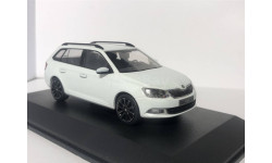 Skoda Fabia Combi в масштабе 1:43 дилерский.