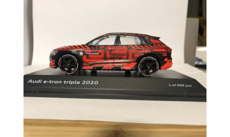 Audi e-tron в масштабе 1:43 дилерский., масштабная модель, scale43
