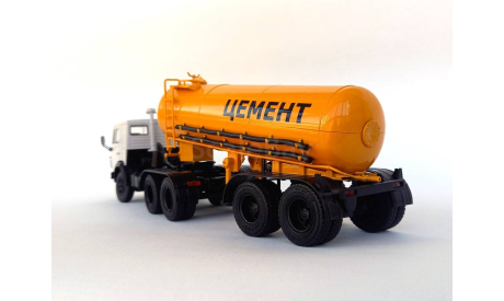Сцепка КАМАЗ-54112 с полуприцепом ТЦ-11 ПАО КАМАЗ, масштабная модель, 1:43, 1/43