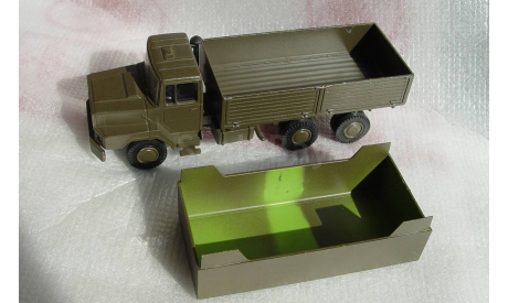 Распродажа антиквариата 1/50.  DAF 2800 Lion Car Holland, масштабная модель, 1:50