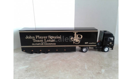 Volvo F12 Racing transporter JPS Team Lotus 1981 ... (IXO)..., масштабная модель, scale43