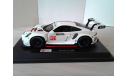 Porsche-911 RSR ... (BBurago)..., масштабная модель, scale24