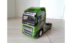 Volvo FH16 GL 750 XXL ... (BBurago) ...