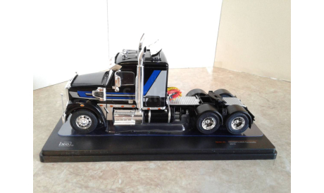 Freightliner Coronado (2012) ... (IXO)..., масштабная модель, scale43