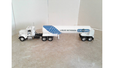 FREIGHTLINER FLC 120 64 T CRYORO из к/ф Терминатор (1977), серия «Semi-Remorque Americains» №9, масштабная модель, scale43, IXO