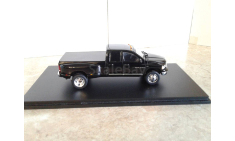 Dodge RAM 3500 (2005г.)  ... (Spark) ..., масштабная модель, scale43