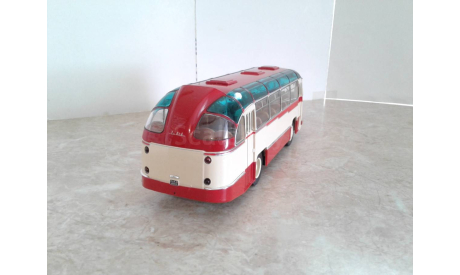 ЛАЗ-695Б ... (Ultra Models) ..., масштабная модель, scale43