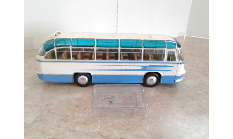 ЛАЗ-695Б ... (Ultra Models) ..., масштабная модель, scale43