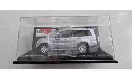 Mitsubishi Pajero 4. Левый руль. Дилерская, масштабная модель, Vitesse, scale43