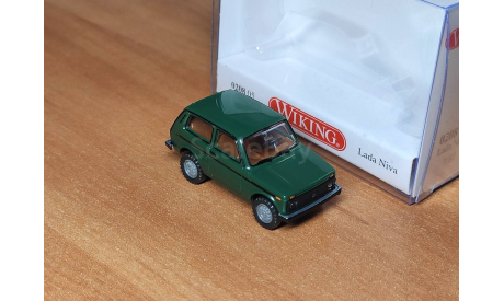 020805 Lada Niva (Лада Нива) темно-зеленая 1:87 Wiking, масштабная модель, ВАЗ, scale87