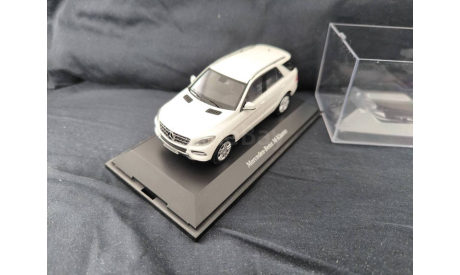 1/43 Mercedes-Benz ML-Klasse W166 Minichamps, масштабная модель, scale43