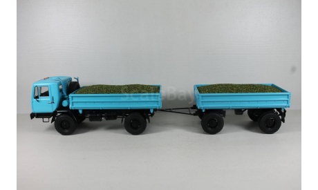 Прицеп ГКБ-8535 АИСТ (синий) с грузом силоса, масштабная модель, scale43