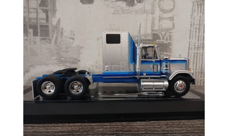 GMC General year (1980) silver / blue, масштабная модель, IXO грузовики (серии TRU), scale43