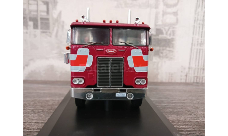 PETERBILT 352 “Pacemaker” 1979, red, масштабная модель, IXO грузовики (серии TRU), scale43