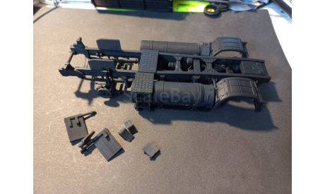 Транскит КамАЗ-5490 Neo2 - на СПГ, сборная модель автомобиля, scale43