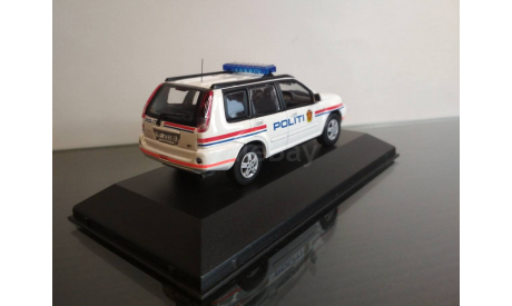 Nissan Xtrail 2006 Norway Police, масштабная модель, J-Collection, scale43