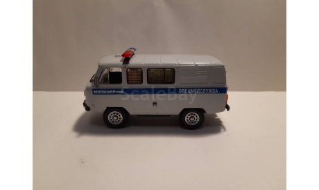 УАЗ 3309 Милиция спецмедслужба, масштабная модель, scale43