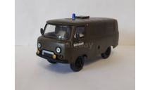 УАЗ-452-АЗМ, Милиция 1982 г, масштабная модель, scale43