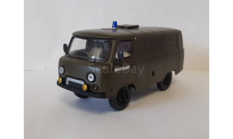 УАЗ-452-АЗМ, Милиция 1982 г, масштабная модель, scale43