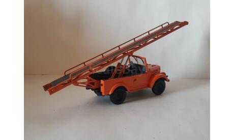 АВТОТРАНСПОРТЕР АТ-2 НА ШАССИ ГАЗ-69, масштабная модель, scale43