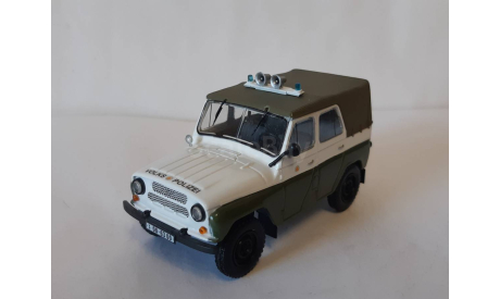 УАЗ 469 VP полиция ГДР, масштабная модель, scale43