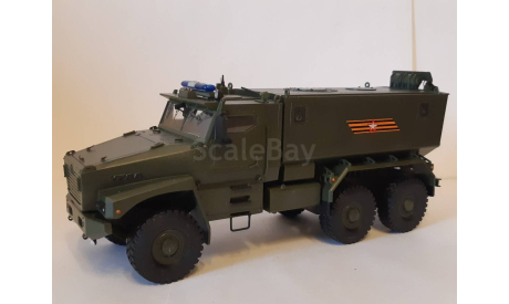 УРАЛ Тайфун У 63095 парадный, масштабная модель, scale43