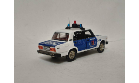 ВАЗ 2105 Милиция ДПС, масштабная модель, scale43