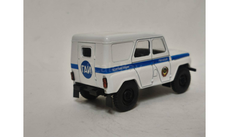 УАЗ 3151 МИЛИЦИЯ, масштабная модель, scale43