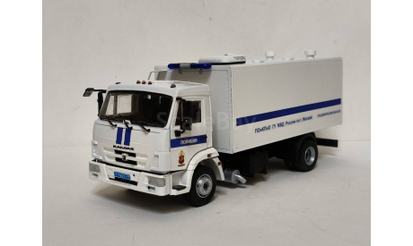 КАМАЗ 4308 Полиция ГУ МВД России г.Москва, масштабная модель, scale43