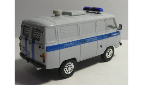 УАЗ 3741 Полиция С.Петербург АЗ, масштабная модель, scale43