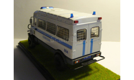 ЗИЛ 325000-12 Бычок ОМОН, масштабная модель, scale43