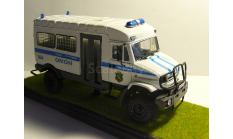 ЗИЛ 325000-12 Бычок ОМОН, масштабная модель, scale43