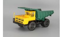 БелАЗ-7522 карьерный самосвал, желтый / зеленый, масштабная модель, Наш Автопром, scale43