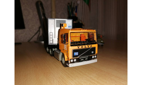 Volvo F12 Совтрансавто с полуприцепом Lamberet, масштабная модель, Start Scale Models (SSM), 1:43, 1/43
