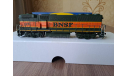 локомотив GP-60B BNSF 326 (heritage), железнодорожная модель, scale87