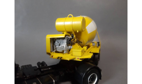 КИТ Полуприцеп-автобетоновоз Zremb nb-181, масштабная модель, Kraftsteimasters, scale43