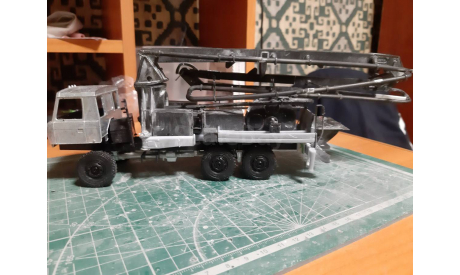 ​КИТ надстройки бетононасос bpfr M27-23 на Tatra T815, сборная модель автомобиля, Kraftsteinmasters, scale43