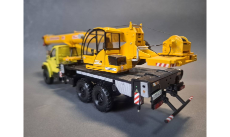 КС-55713 Камышин, сборная модель автомобиля, Kraftsteinmasters, 1:43, 1/43