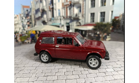 Нива  ВАЗ 21218 Фора, масштабная модель, scale43