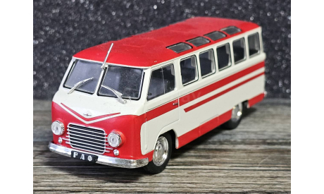 Микроавтобус РАФ-977В, масштабная модель, DeAgostini, 1:43, 1/43