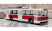 С 1 рубля!!! Троллейбус ЗиУ-682 (ЗиУ-9), масштабная модель, Финоко, scale43