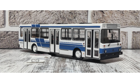 С 1 РУБЛЯ!!! Автобус ЛиАЗ 5256.00 Классикбас ClassicBus, масштабная модель, scale43