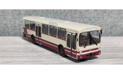 Автобус Mercedes Benz O305 красный