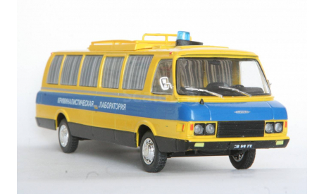 ЗиЛ-118КЛ. Автомобиль на службе №13, масштабная модель, scale43