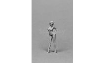 Девушка красотка в шортиках 1:43 АМформа 0047, фигурка, scale43