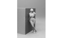 Девушка в наушниках 1:43 АМформа 0368, фигурка, Моделстрой, scale43