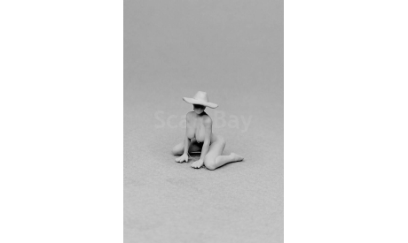 Девушка в шляпе на пляже 1:43 АМформа 0017, фигурка, scale43