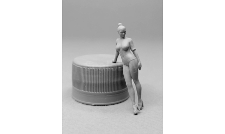 Девушка у машины 1:43 АМформа 0214, фигурка, scale43