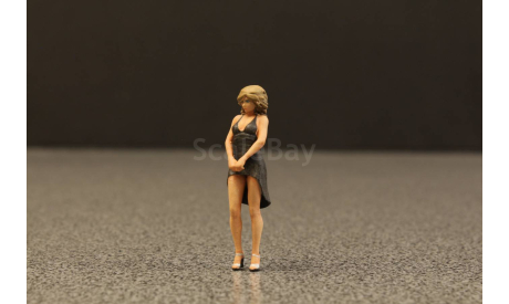 Девушка в вечернем платье 1:43 Амформа, фигурка, scale43